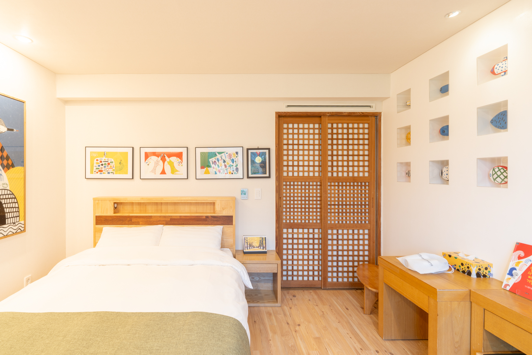 room-card-img-0